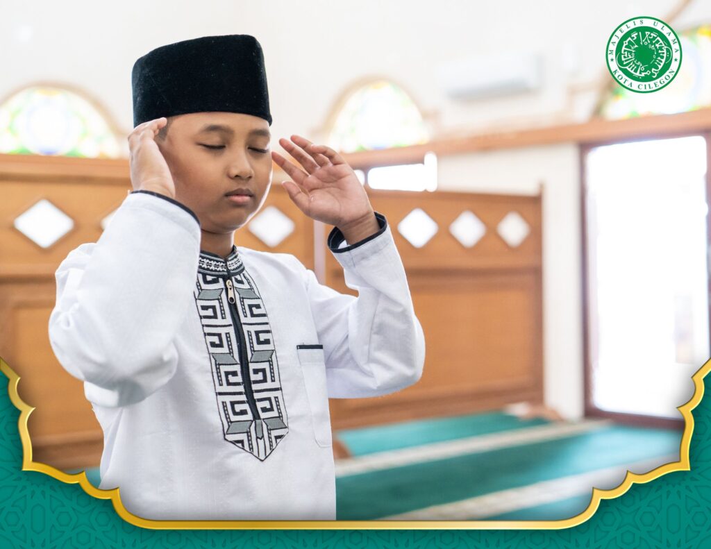 Hukum Sholat Berjamaah dengan Anak yang Belum Dikhitan